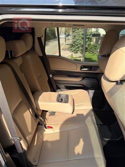 تۆیۆتا لاندكروزر پرادۆ